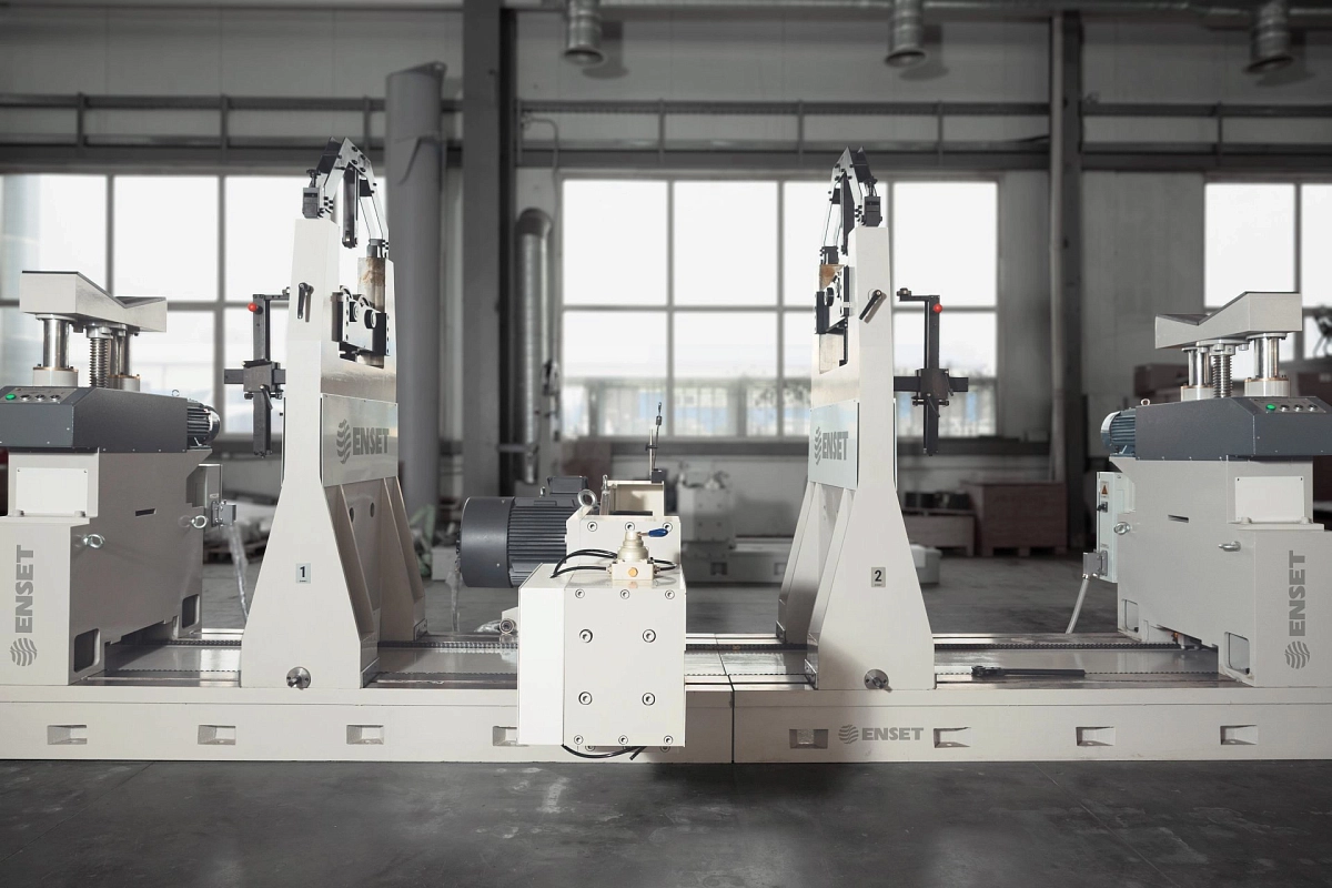 2acsis-is-a-multifunctional-universal-system-for-balancing-heavy-and-super-heavy-rotors