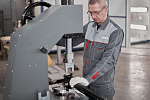 Manual hydraulic press