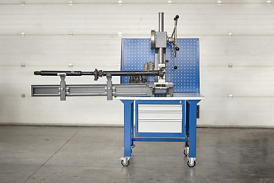 Beam for cardan shafts support