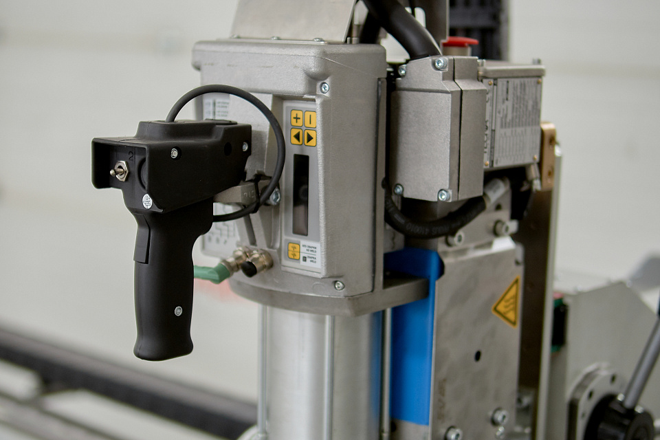 Spot welding gantry from Enset LLC