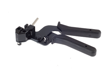 Clamping tool for setting of balancing weights with steel straps