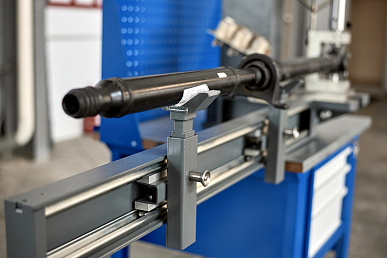 Beam for cardan shafts support