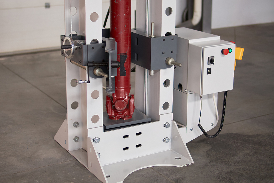 GOLIATH Press for Assembling Drive Shafts